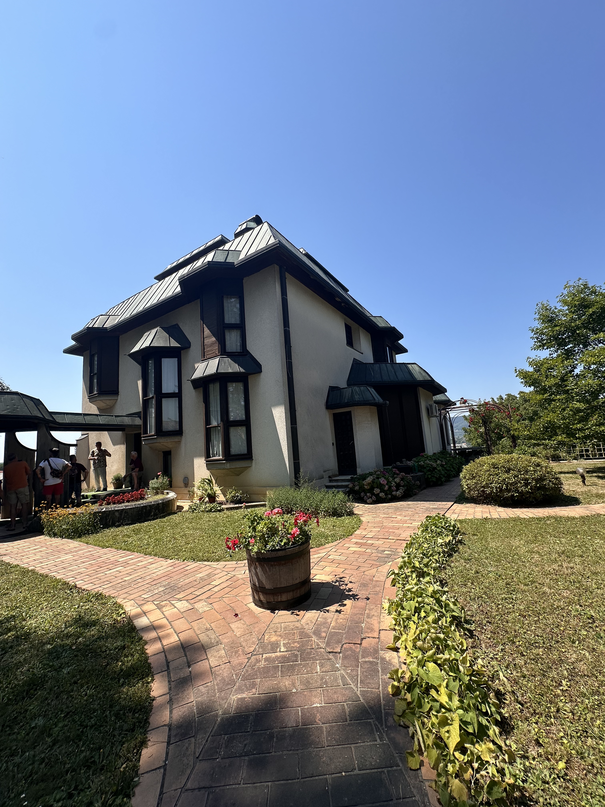 Rabuzin's house and garden near Novi Marof